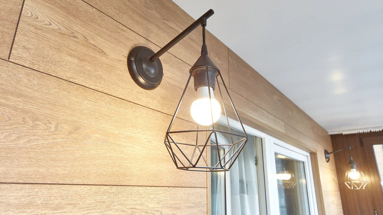 Отделка балконов под ключ в Королёве